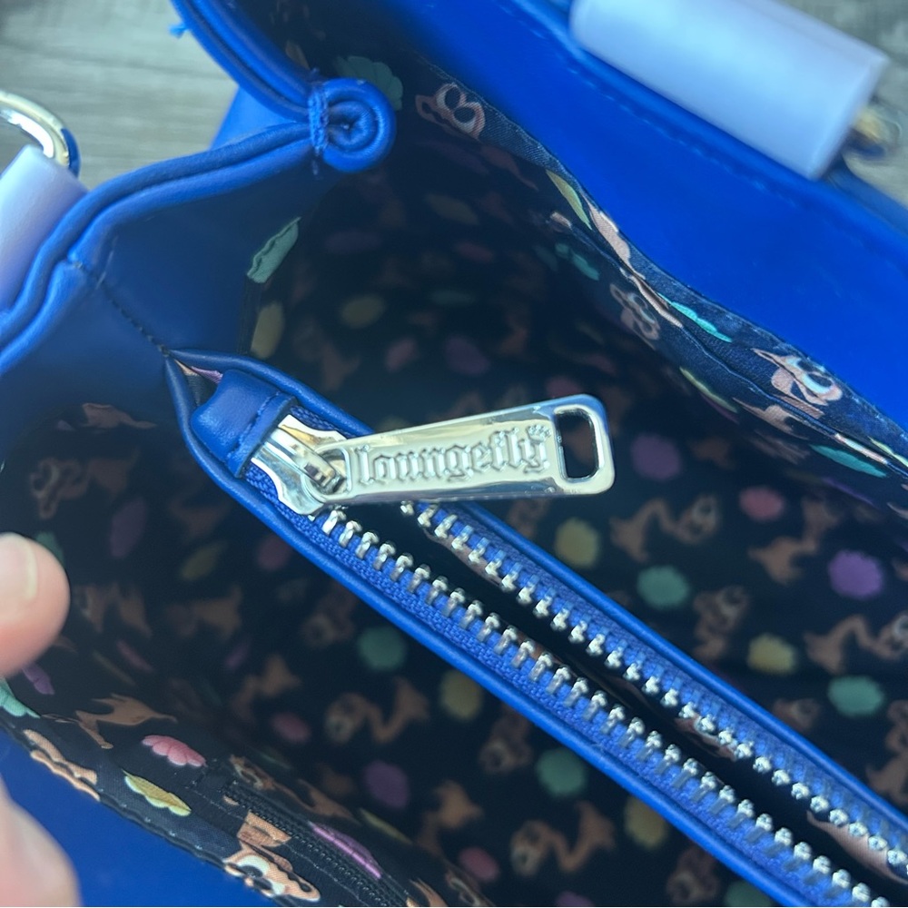 BNWT Loungefly Ursula Disney Blue and Purple Women's hand Bag - Picture 7 of 9